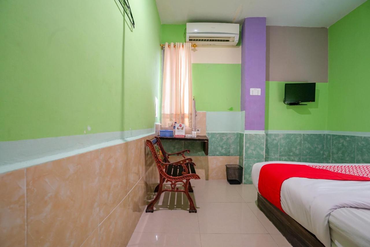 Oyo 1495 Hotel Lendosis Palembang Zewnętrze zdjęcie