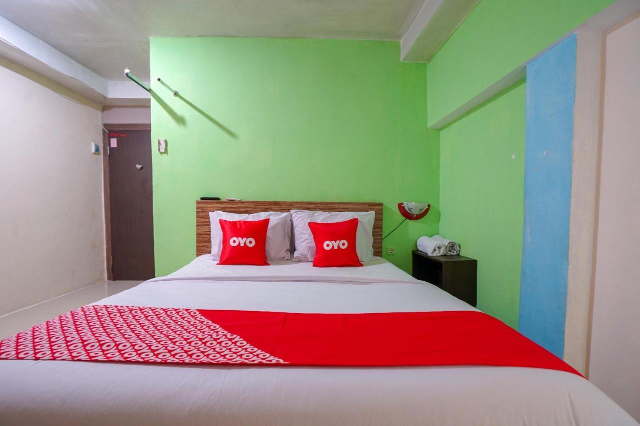 Oyo 1495 Hotel Lendosis Palembang Zewnętrze zdjęcie
