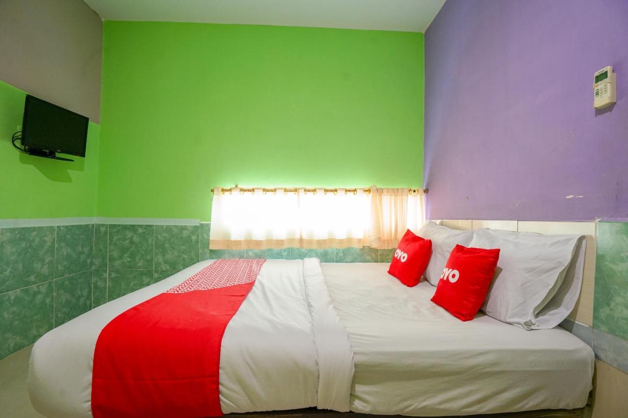 Oyo 1495 Hotel Lendosis Palembang Zewnętrze zdjęcie