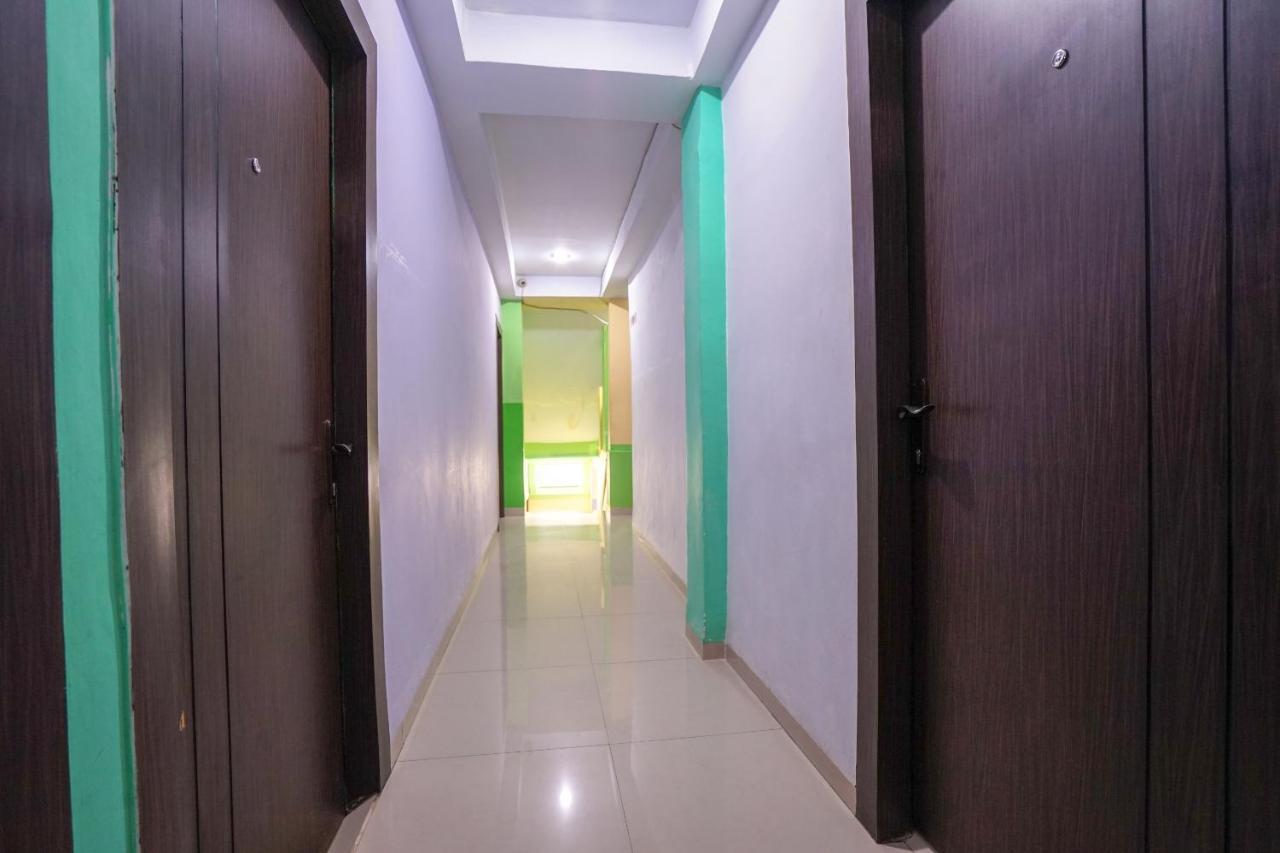 Oyo 1495 Hotel Lendosis Palembang Zewnętrze zdjęcie