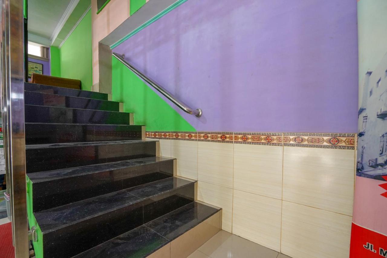 Oyo 1495 Hotel Lendosis Palembang Zewnętrze zdjęcie